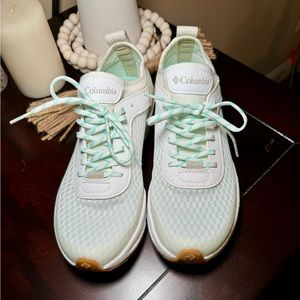 Columbia Women’s Tennis Shoes, White